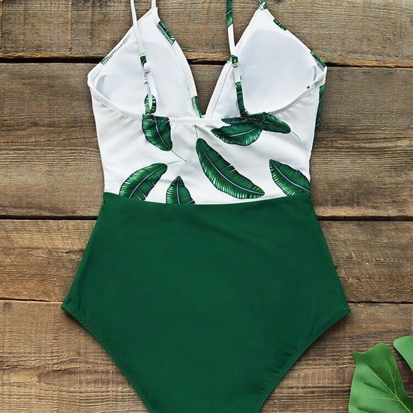 Cupshe Swim Nwt Cupshe Banana Leaf Twist Front Swimsuit Poshmark